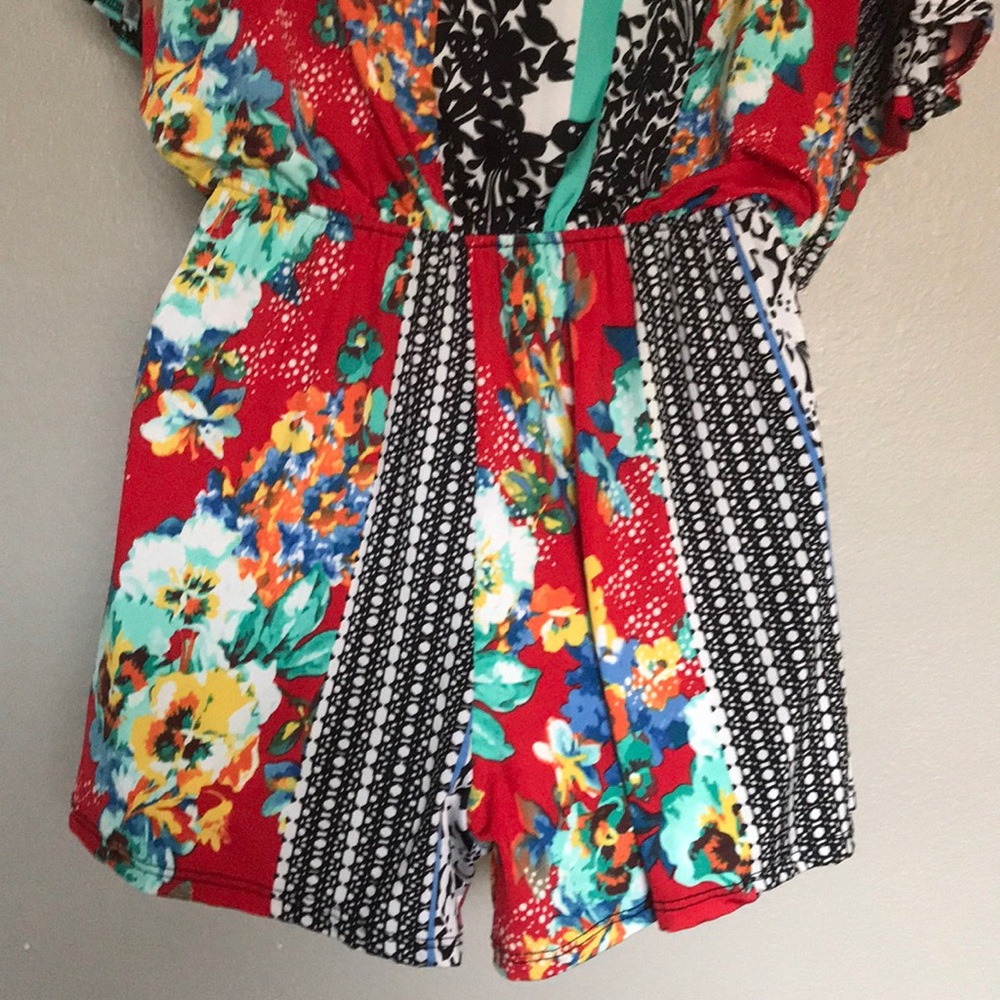 Shorts romper - Picture 6 of 6
